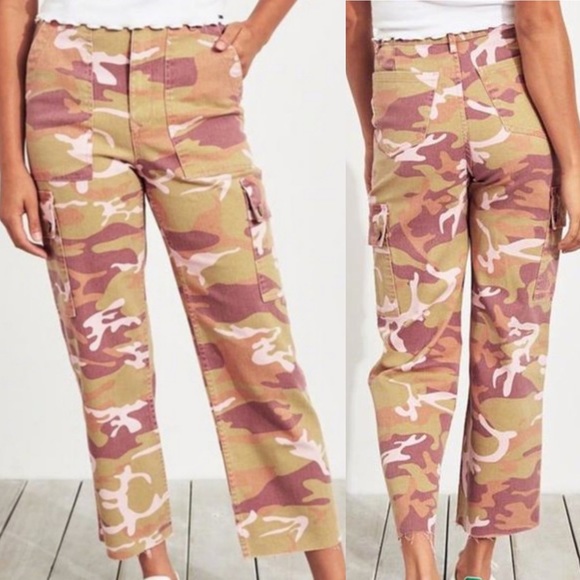 Hollister Ultra High-Rise Cargo Mom Jeans Pink Army Green Camo 9R 29 NWT - Picture 16 of 16